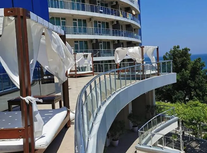 Апартаменты Silver A 27 *